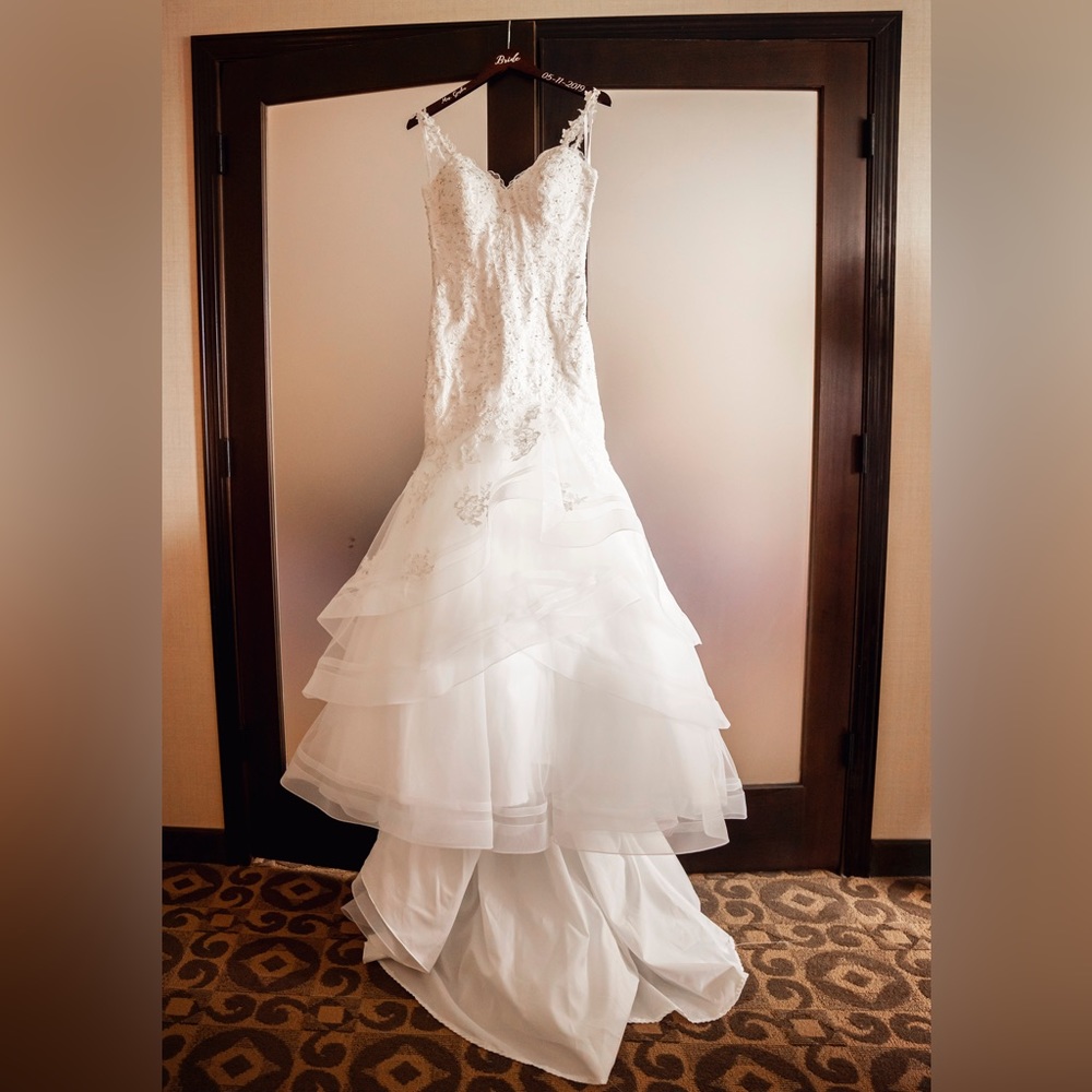Allure Wedding Dress Size 10